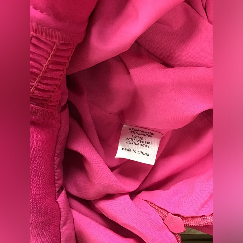 NWT- Tuckernuck Fuchsia Dress with Elegant Details Size L - Picture 3 of 3